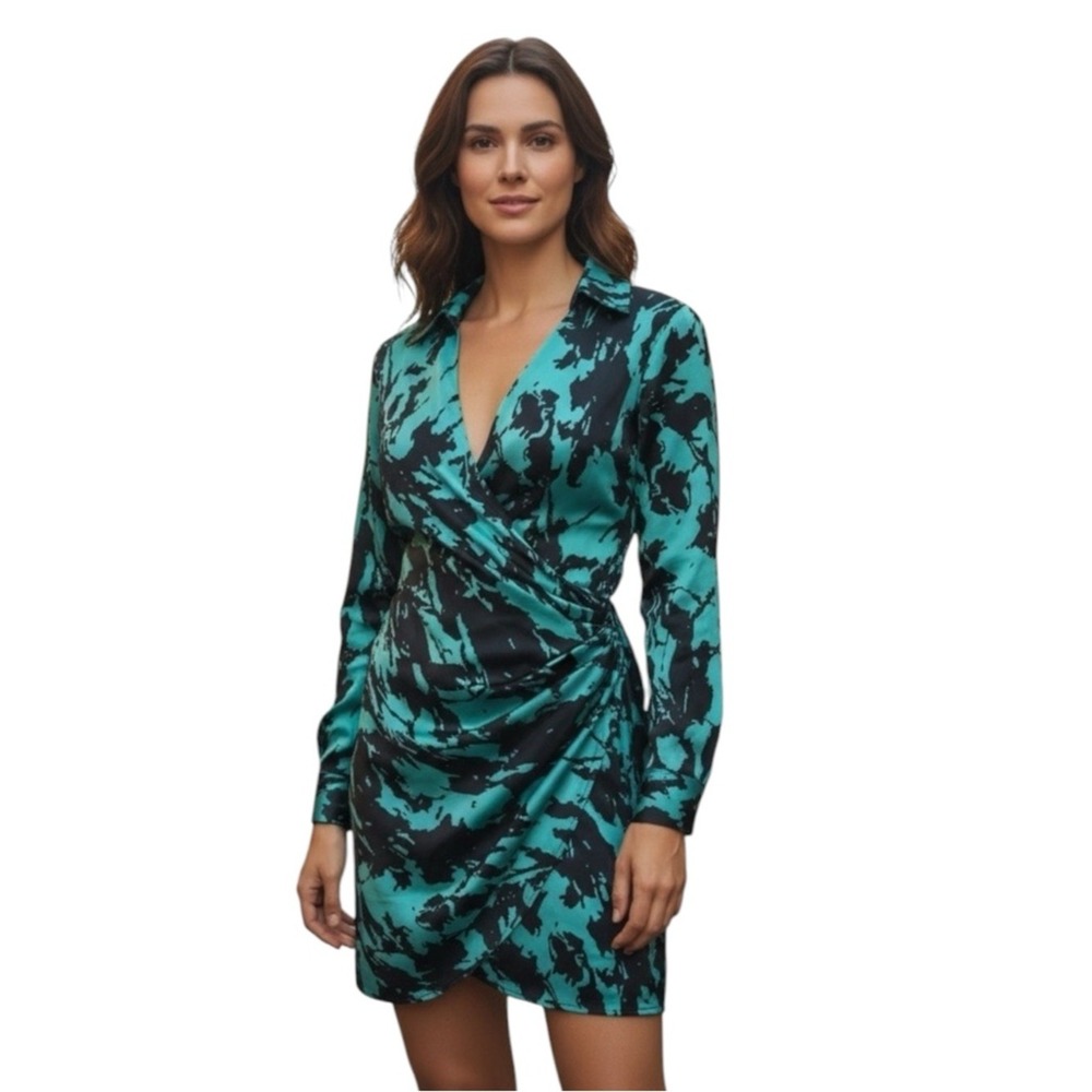 Etiquette Teal and Black Patterned V-Neck Long Sleeve Mini‎ Wrap Dress